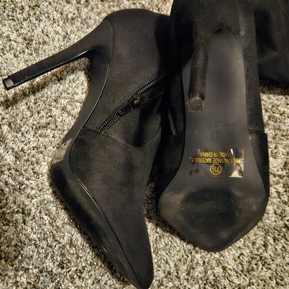 Lulus nattie over the knee boot 7.5 - Picture 2 of 4